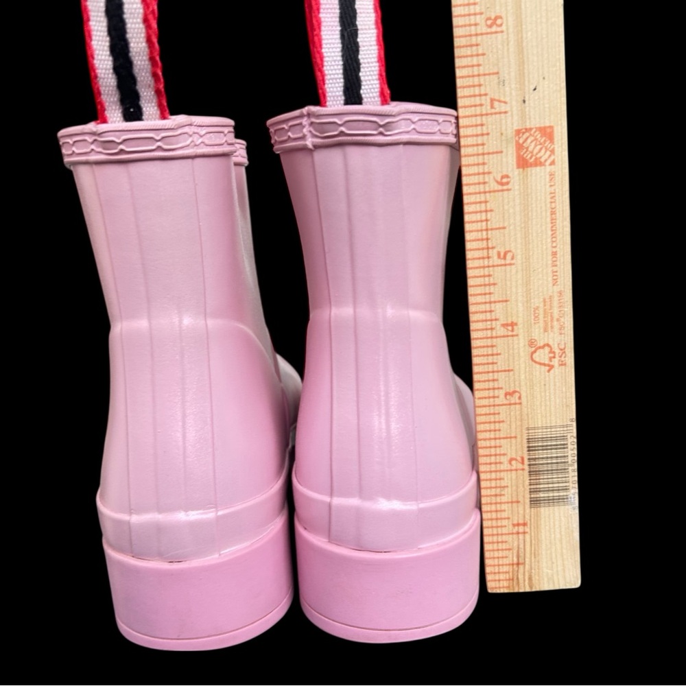 Hunter Women Sz 7 Rain Boots in Blush Pink Waterproof MudProof Boots - Picture 10 of 16